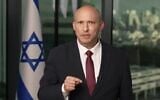 L'ancien Premier ministre Naftali Bennett livrant une allocution télévisée dans laquelle il dénonce certains aspects du budget 2026 et s'engage à sévir contre le refus de faire son service militaire s'il est élu, le 30 mars 2026. (Crédit : Capture du compte X de Naftali Bennett)
