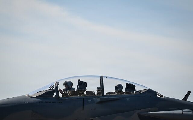 Un avion F-15EX Eagle II de l'armée de l'air américaine sur le tarmac avant un vol à la base aérienne d'Eglin, en Floride, le 9 mars 2026. (Crédit : Caporal Christian Conrad/Armée de l'air américaine) Un avion F-15EX Eagle II de l'armée de l'air américaine sur le tarmac avant un vol à la base aérienne d'Eglin, en Floride, le 9 mars 2026. (Crédit : Caporal Christian Conrad/Armée de l'air américaine)