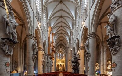 La cathédrale Saints-Michel-et-Gudule de Bruxelles, en 2021. (Crédit : Diego Delso / CC BY-SA 4.0)