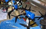 Des drones FPV saisis par les troupes israéliennes dans le sud du Liban, sur une photo d'archive publiée le 3 avril 2026. (Crédit : Armée israélienne)