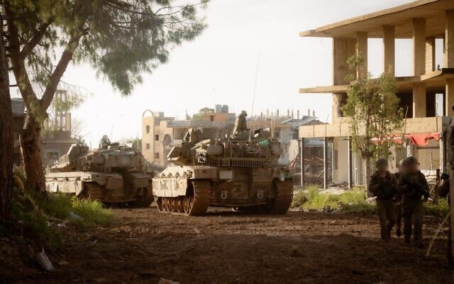 Des soldats de la brigade Golani de l'armée israélienne en mission dans le sud du Liban, sur une photo diffusée par l'armée le 6 avril 2026. (Crédit : Armée israélienne) Des soldats de la brigade Golani de l'armée israélienne en mission dans le sud du Liban, sur une photo diffusée par l'armée le 6 avril 2026. (Crédit : Armée israélienne)