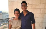Une photo de Rachel Goldberg-Polin et de son fils, Hersh, datant de 2015. (Crédit : Autorisation