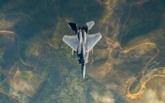 Illustration : Un F-15EX Eagle II de l'armée de l'air américaine, affecté à la base aérienne d'Eglin, en Floride, effectue une mission d'entraînement au-dessus du sud-est des États-Unis, le 23 mars 2026. (Crédit : US Air Force / Sergent Blake Wiles)