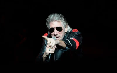Roger Waters sur scène lors de son spectacle 'The Wall' au stade olympique de Berlin, le 4 septembre 2013 (ODD ANDERSEN / AFP) Roger Waters sur scène lors de son spectacle 'The Wall' au stade olympique de Berlin, le 4 septembre 2013 (ODD ANDERSEN / AFP)