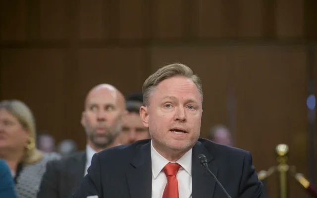 Aaron Lukas comparaît devant la commission sénatoriale du renseignement lors d'une audition en vue de sa confirmation au poste de directeur adjoint principal de la DNI, au Capitole, le 9 avril 2025, à Washington. (Crédit: AP/Rod Lamkey, Jr.) Aaron Lukas comparaît devant la commission sénatoriale du renseignement lors d'une audition en vue de sa confirmation au poste de directeur adjoint principal de la DNI, au Capitole, le 9 avril 2025, à Washington. (Crédit: AP/Rod Lamkey, Jr.)