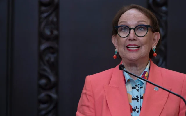 Rebeca Grynspan lors d'une conférence de presse à San José, au Costa Rica, le 8 octobre 2025. (Crédit:  AP/Jose Diaz)