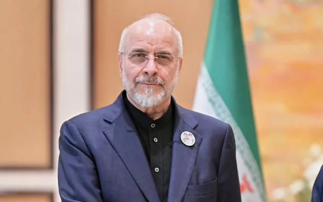 Le président du Parlement iranien, Mohammad Bagher Ghalibaf, à Islamabad, au Pakistan, le 11 avril 2026. (Crédit: Bureau du Premier ministre pakistanais via AP)