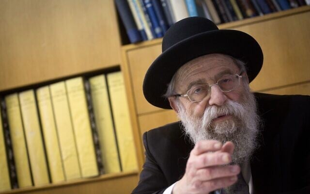Le Grand Rabbin de Jérusalem, Aryeh Stern, au musée du rabbin Kook, à Jérusalem, le 5 mars 2018. (Crédit : Miriam Alster/Flash90)