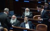 Des députés ultra-orthodoxes assistant au vote sur la dissolution de la Knesset, le 20 mai 2026. (Crédit : Yonatan Sindel/Flash90)