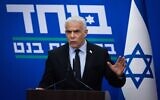 Le chef de l'opposition, Yair Lapid, lors de la réunion hebdomadaire du groupe parlementaire de son parti, Yesh Atid, à la Knesset, le 25 mai 2026. (Crédit : Yonatan Sindel/Flash90)