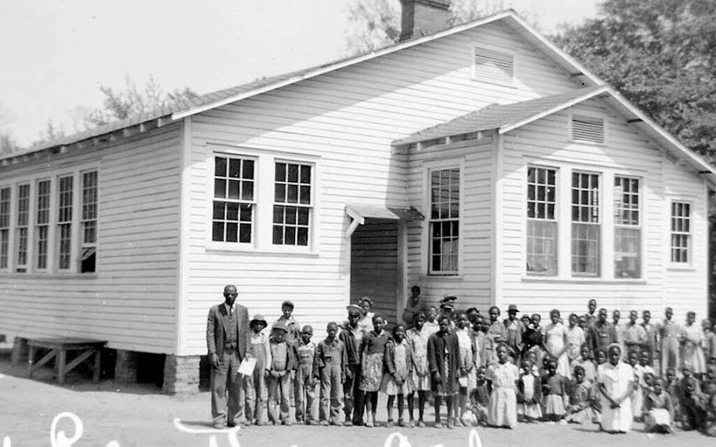 L'école Pee Dee Rosenwald, dans le comté de Marion, en Caroline du Sud, aux environs de 1935. (Image du domaine public provenant du Département des archives et de l'histoire de Caroline du Sud via la JTA) L'école Pee Dee Rosenwald, dans le comté de Marion, en Caroline du Sud, aux environs de 1935. (Image du domaine public provenant du Département des archives et de l'histoire de Caroline du Sud via la JTA)