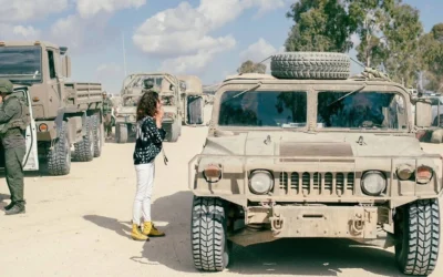 La survivante de Nova, Rita Yedid, remercie les soldats de leur aide suite au 7 octobre 2023 (Autorisation)