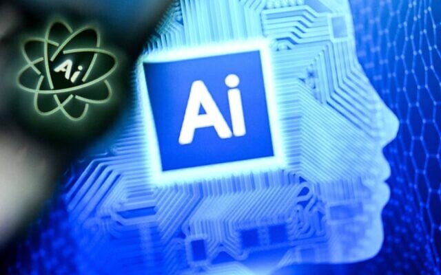 Les lettres AI pour « Artificial Intelligence » (intelligence artificielle) apparaissent sur l’écran d’un ordinateur portable (à droite) à côté du logo de l’application Chat AI sur l’écran d’un smartphone, à Francfort-sur-le-Main, dans l’ouest de l’Allemagne, le 2 janvier 2025. (Crédit : Kirill Kudryavtsev/AFP)