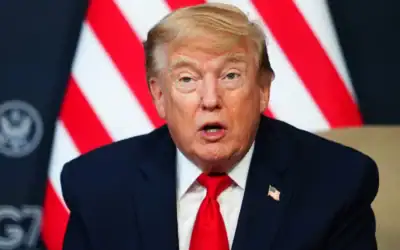 Le président américain Donald Trump rencontre l'émir du Qatar, le cheikh Tamim bin Hamad Al Thani (non visible sur la photo), lors d'une réunion bilatérale en marge du sommet du G7, le 16 juin 2026, à Évian-les-Bains, en France. (Crédit: AP/Julia Demaree Nikhinson) Le président américain Donald Trump rencontre l'émir du Qatar, le cheikh Tamim bin Hamad Al Thani (non visible sur la photo), lors d'une réunion bilatérale en marge du sommet du G7, le 16 juin 2026, à Évian-les-Bains, en France. (Crédit: AP/Julia Demaree Nikhinson)