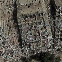 Des bâtiments endommagés trois jours après les séismes qui ont frappé La Guaira, au Venezuela, le 27 juin 2026. (Crédit : Matias Delacroix/AP)