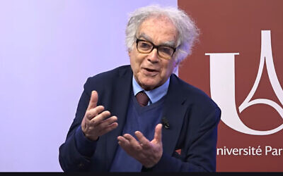 Carlo Ginzburg. (Crédit : Capture d'écran/X)