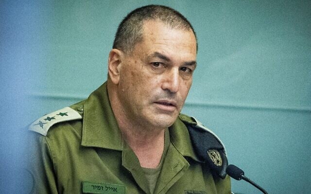 Le chef d’état-major de l’armée israélienne, Eyal Zamir, assistant à une réunion de la commission des Affaires étrangères et de Défense de la Knesset, à Jérusalem, le 10 mai 2026. (Crédit : Yonatan Sindel/Flash90)