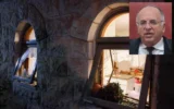 Les vitres brisées du domicile du juge en chef adjoint de la Cour suprême israélienne, Noam Sohlberg, dans l'implantation d'Alon Shvut, suite à une émeute menée par des manifestants ultra-orthodoxes, le 3 juin 2026. (Chaim Goldberg/Flash90) ; médaillon : le vice-président de la Cour suprême, Noam Sohlberg, lors d'une audience au tribunal, le 2 février 2026. (Yonatan Sindel/Flash90)