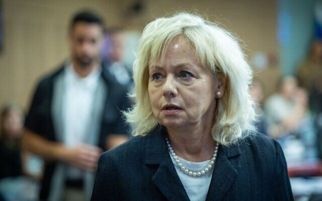 La procureure générale, Gali Baharav-Miara, assistant à une réunion de la commission de la Chambre de la Knesset, à Jérusalem, le 9 juin 2026. (Crédit : Yonatan Sindel/Flash90)