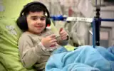 Meitar Roz garde une attitude positive à l'hôpital sur une photo non datée. (Avec l'aimable autorisation de la famille Roz)