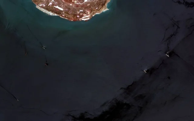 Des navires dans le détroit d'Ormuz sur des images capturées par le satellite Sentinel-2, le 1er juin 2026. (Autorisation)
