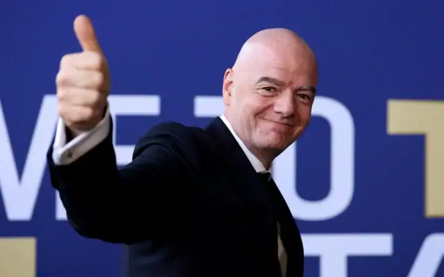 Le président de la FIFA, Gianni Infantino, arrive au stade avant la finale de la Coupe du monde de la FIFA 2026 opposant l'Espagne à l'Argentine, qui  New York New Jersey Stadium, à East Rutherford, dans le New Jersey., le 19 juillet 2026. (Crédit: Florencia Tan Jun/Getty Images/AFP)