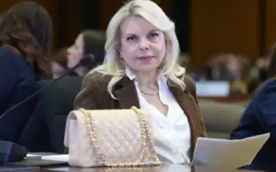 Sara Netanyahu lors du Sommet de la
« Coalition mondiale pour un avenir commun », au Département d'État américain, le 24 mars 2026, à Washington. (Photo AP/Jacquelyn Martin) Sara Netanyahu lors du Sommet de la
« Coalition mondiale pour un avenir commun », au Département d'État américain, le 24 mars 2026, à Washington. (Photo AP/Jacquelyn Martin)