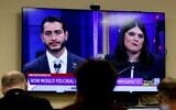 Les candidats démocrates du Michigan au Sénat américain, Abdul El-Sayed et la députée Haley Stevens, apparaissant à la télévision à l'occasion d'un débat organisé dans la salle de presse des studios de WoodTV, à Grand Rapids, dans le Michigan, le 7 juillet 2026. (Crédit : Kristen Norman/AP Photo)