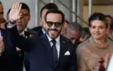 Le président élu de Colombie, Abelardo de la Espriella (à gauche), salue ses partisans aux côtés de son épouse Ana Lucia Pineda lors d'une messe en l'honneur de Notre-Dame du Rosaire de Chiquinquira, à Chiquinquira, en Colombie, le 9 juillet 2026. / Photo AP/Fernando Vergara)