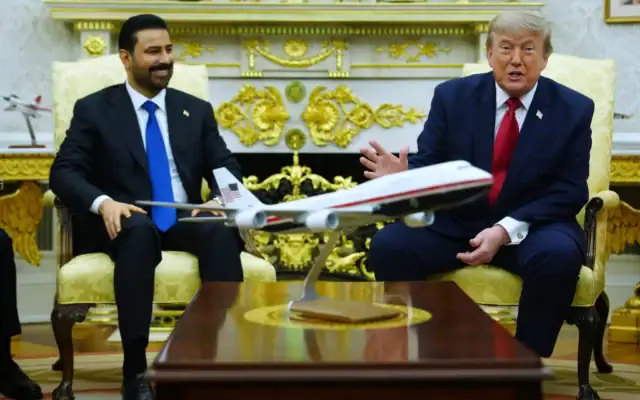 Le président américain Donald Trump rencontre le Premier ministre irakien Ali al-Zaidi dans le Bureau ovale de la Maison Blanche, le 14 juillet 2026, à Washington. (Crédit: AP/Julia Demaree Nikhinson)