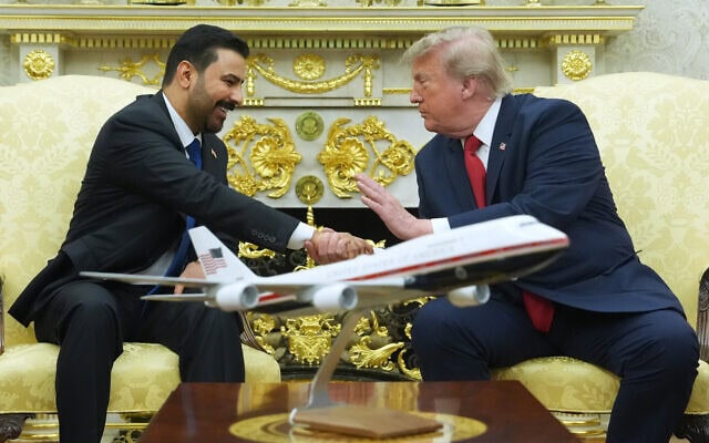 Le président Donald Trump rencontre le Premier ministre irakien Ali al-Zaidi dans le Bureau ovale de la Maison-Blanche, le mardi 14 juillet 2026, à Washington. (Crédit : AP/Julia Demaree Nikhinson) Le président Donald Trump rencontre le Premier ministre irakien Ali al-Zaidi dans le Bureau ovale de la Maison-Blanche, le mardi 14 juillet 2026, à Washington. (Crédit : AP/Julia Demaree Nikhinson)