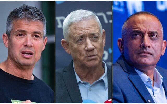 Montage photos (de gauche à droite) : Yoaz Hendel, à Petah Tikva, le 10 mai 2026 ; Benny Gantz, député et chef du parti Kakhol Lavan, à la Knesset, le 29 juin 2026 ; Dedy Simhi, à Jérusalem, le 5 juillet 2026. (Crédits : Avshalom Sassoni/Flash90 ; Chaïm Goldberg/Flash90 ; Yonatan Sindel/Flash90)