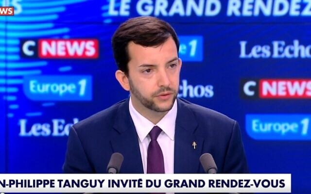 Le député du Rassemblement national (RN) Jean-Philippe Tanguy, lors d'une interview accordée à CNews et Europe1, le 12 juillet 2026. (Crédit : Capture d'écran/CNews ; utilisée conformément à l'article 27a de la loi sur le droit d'auteur)