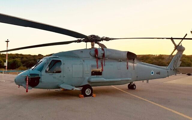 Un hélicoptère Sikorsky SH-60F Seahawk utilisé par l’armée de l’air israélienne pour le compte de la marine israélienne, à la base aérienne de Palmachim, le 28 juillet 2026. (Crédit : Armée israélienne)