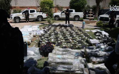 Des armes destinées au Hezbollah au Liban et saisies par les autorités syriennes, le 16 juillet 2026. (Crédit: SANA)