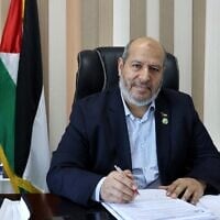 Le dirigeant du Hamas, Khalil al-Hayya,  lors d'un entretien accordé à l'AFP dans son bureau de Gaza-City, le 21 avril 2021. (Crédit : Emmanuelle Dunand/AFP)