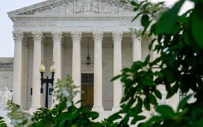 La Cour suprême, à Washington, le 27 juillet 2026. (Crédit : Mariam Zuhaib/AP)