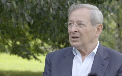 Peter Nadas. (Crédit : Capture d'écran/YouTube ; utilisée conformément à l'article 27A de la loi sur le droit d'auteur) Peter Nadas. (Crédit : Capture d'écran/YouTube ; utilisée conformément à l'article 27A de la loi sur le droit d'auteur)