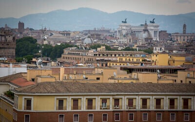 Vue de Rome, en Italie, le 16 août 2016. (Crédit : Nati Shohat/FLASH90)