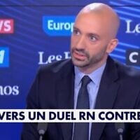 Benjamin Haddad, le ministre délégué chargé de l’Europe invité de « La Grande Interview » sur le plateau de CNEWS, le dimanche 30 août 2026 (Capture d'écran - CNEWS)