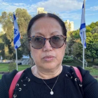 Ilana Mittman, qui possède la double nationalité israélo-américaine, ignorait qu’elle avait été privée de son droit de vote dans un consulat israélien à l’étranger en 1986. (Crédit : Autorisation)