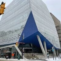 Un bâtiment de la Toronto Metropolitan University, en février 2023. (Crédit : Onekoolcat/CC-BY-SA-4.0)