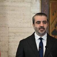 Le ministre syrien des Affaires étrangères, Asaad al-Shaibani, prend la parole depuis Damas, la capitale de la Syrie, le 25 juillet 2026. (LOUAI BESHARA/AFP)