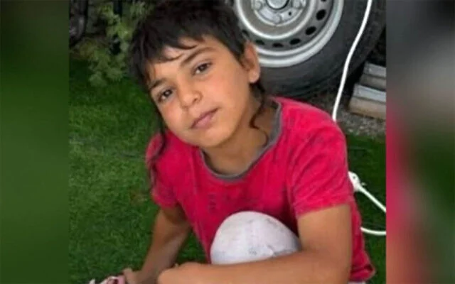 Baruch Neriya, 9 ans, décédé des suites d'une infection par une amibe « mangeuse de cerveau » après s'être baigné dans le lac de Tibériade. (Crédit : Conseil régional de Pardes Hanna)