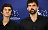 La journaliste et réalisatrice Rachel Szor ainsi que le journaliste et cinéaste israélien Yuval Abraham assistent à la séance photo du film « Naza », présenté en compétition lors de la 83e édition du Festival international du film de Venise, au Lido de Venise, le 10 septembre 2026. (Crédit : Stefano Rellandini/AFP)