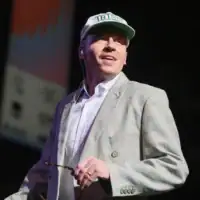 Macklemore se produit à l’Austin City Limits Live au Moody Theater lors du festival South by Southwest, à Austin, au Texas, le 17 mars 2023. (Crédit: Jack Plunkett/Invision/AP)