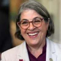 La maire du comté de Miami-Dade, Daniella Levine Cava, assiste à un événement dans le centre-ville de Miami, le 16 septembre 2025. (Rebecca Blackwell/AP)