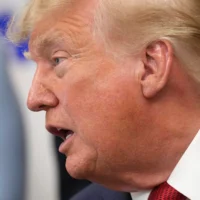 Le président américain Donald Trump s'exprime lors d'un événement consacré à la santé dans le Bureau ovale de la Maison Blanche, à Washington,  le 18 septembre 2026. (Crédit: AP Photo/Jacquelyn Martin)