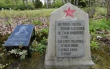 Une tombe russe est photographiée dans le cimetière soviétique de Schloss Holte-Stukenbrock, dans l'ouest de l'Allemagne, près du camp de prisonniers de guerre nazi Stalag 326, le 6 mai 2015. (Crédit: AP/Martin Meissner)
