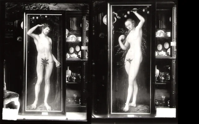 Photographies en noir et blanc du diptyque « Adam et Ève » peint par Lucas Cranach l’Ancien. (Crédit : Archives Goudstikker/von Saher)